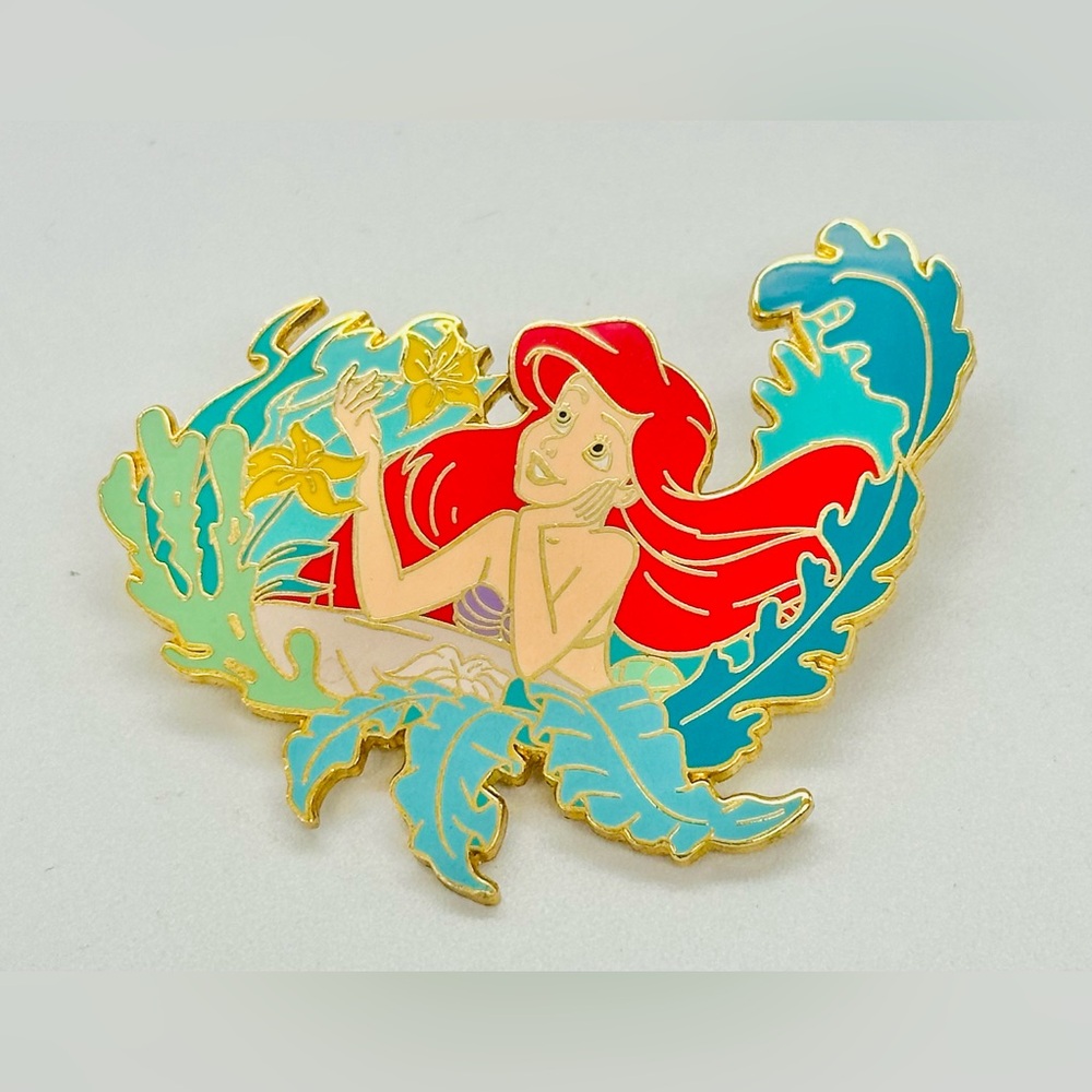 Disney Auctions Ariel Among the Flowers Pin 1000 Little Mermaid Limited Edition